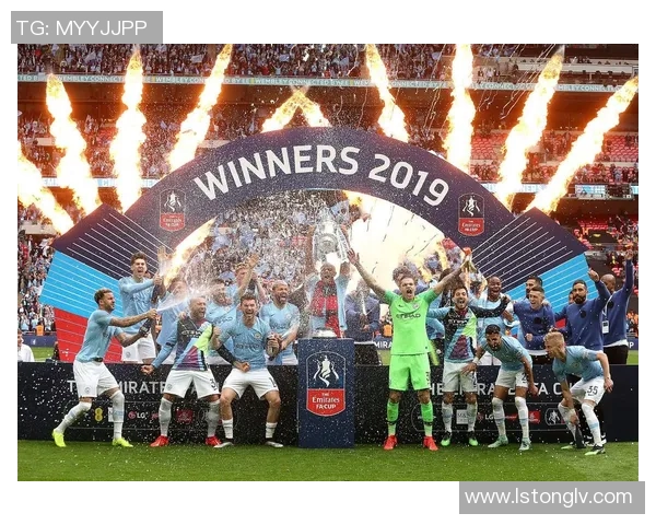 足总杯惊现冷门那不勒斯与曼城战成平局引发全场震惊